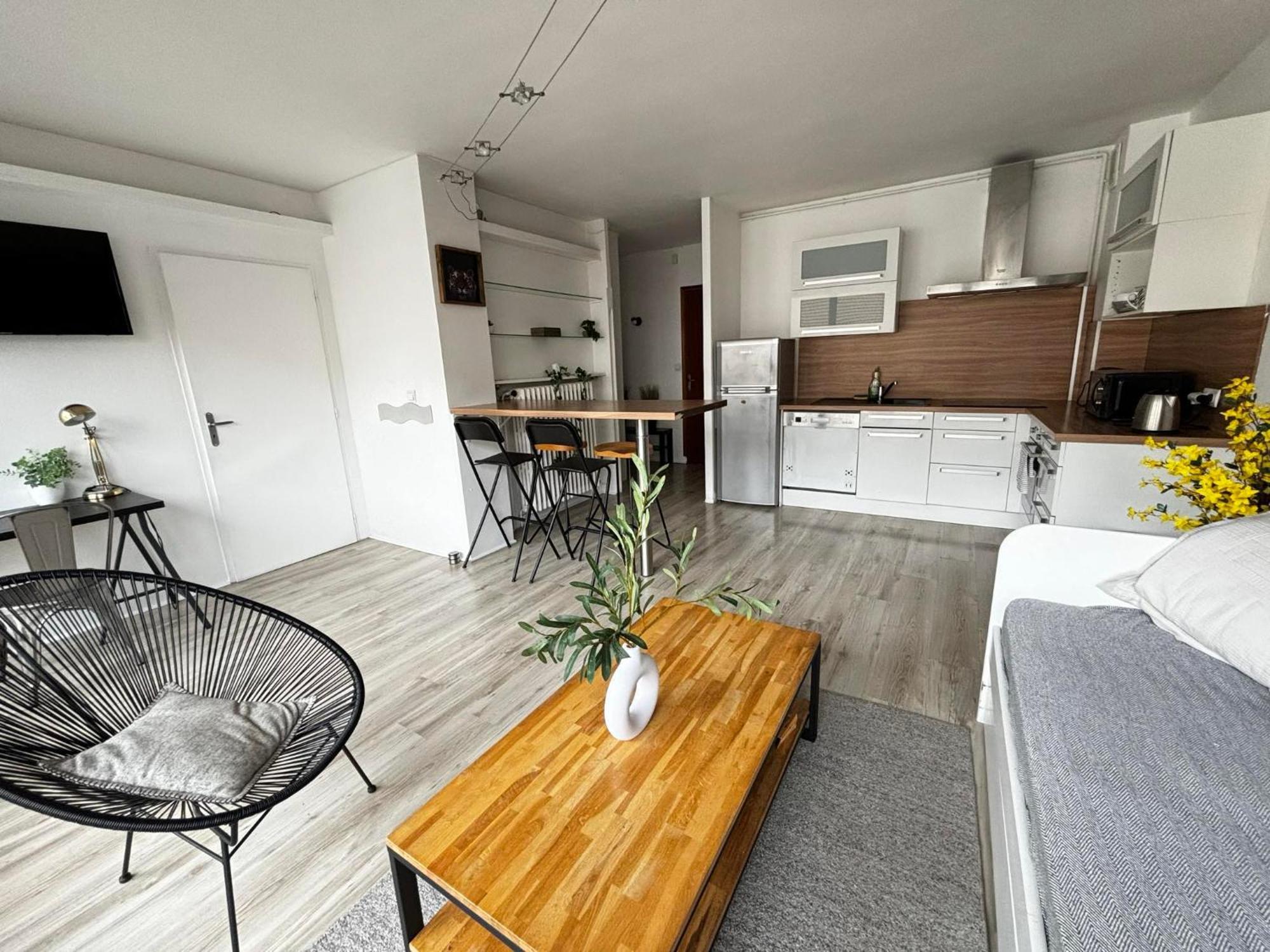 Appartement Hypercentre A 2 Min Du Lac Annecy Extérieur photo