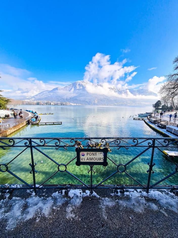 Appartement Hypercentre A 2 Min Du Lac Annecy Extérieur photo
